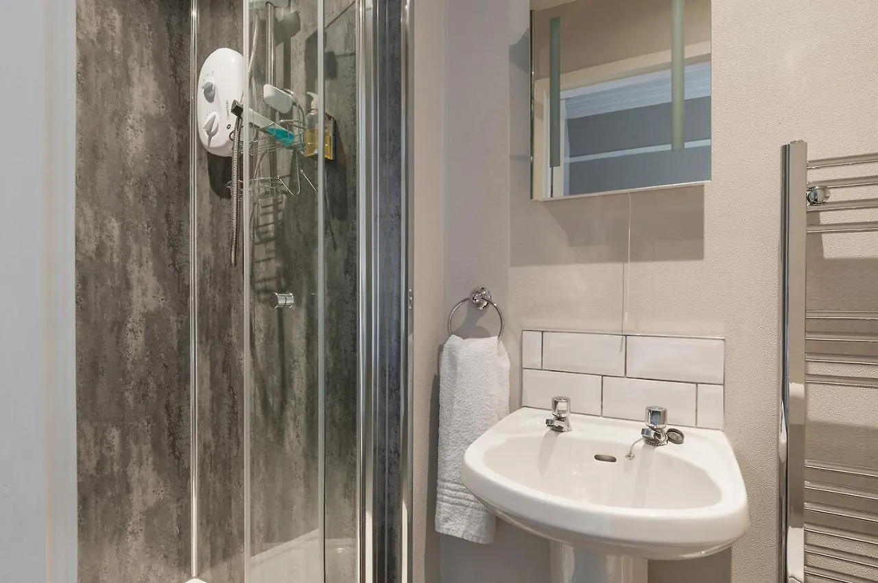 Aynetree Guest House Эдинбург 3*,  Великобритания