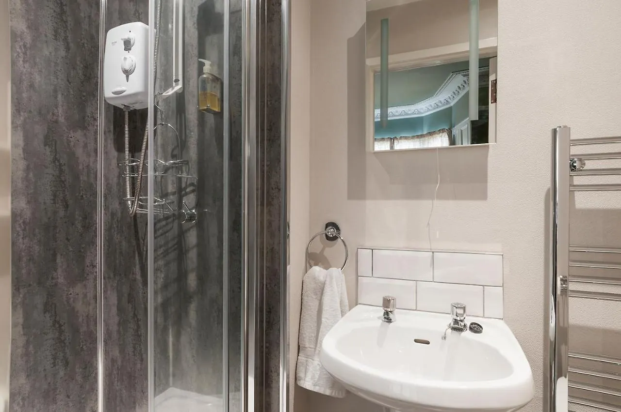 Aynetree Guest House إدنبرة