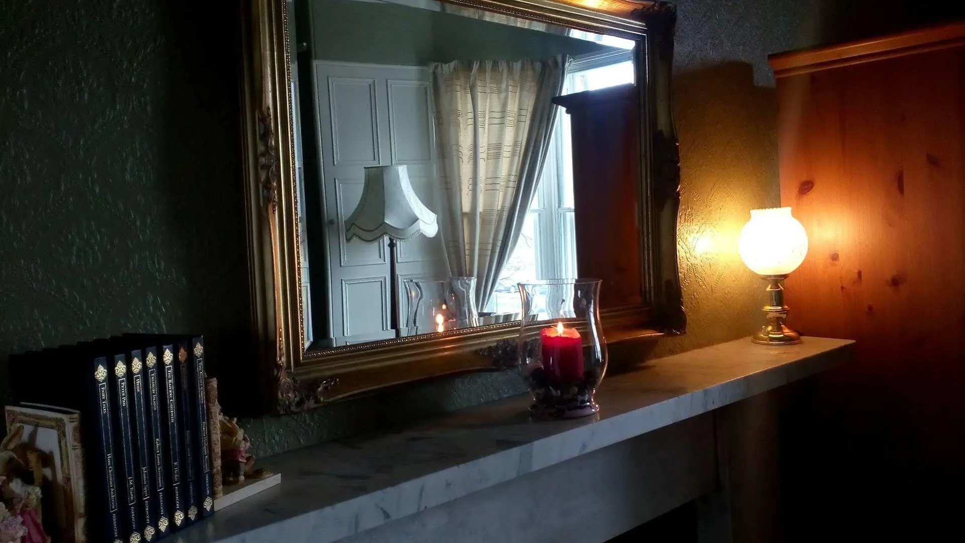 Aynetree Guest House إدنبرة